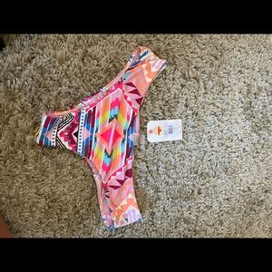 Billabong bikini swim bottoms large Aztec